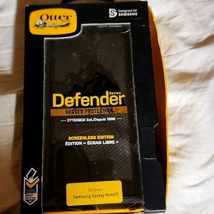 Otterbox defender Note 10 Rugged protection.